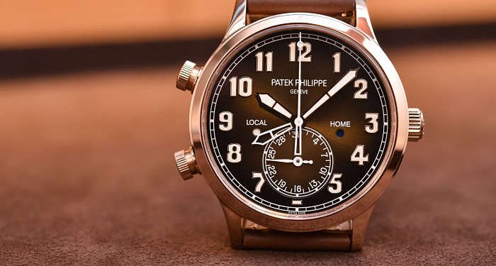 Patek-Philippe-Calatrava-Pilot-Travel-Time
