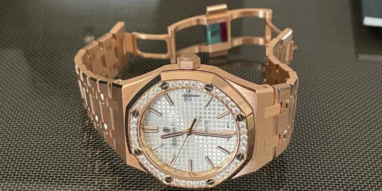 Orologi di lusso da donna: migliori modelli 2023